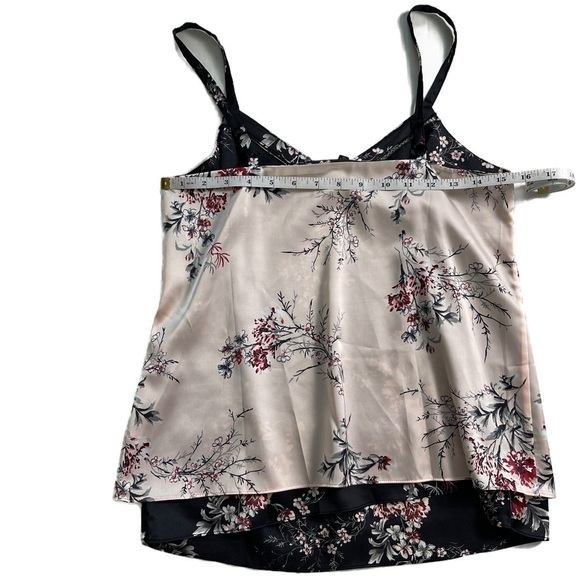 ✨NEW!✨ WHITE HOUSE BLACK MARKET Women’s Floral Camisole - XS - Picture 7 of 8